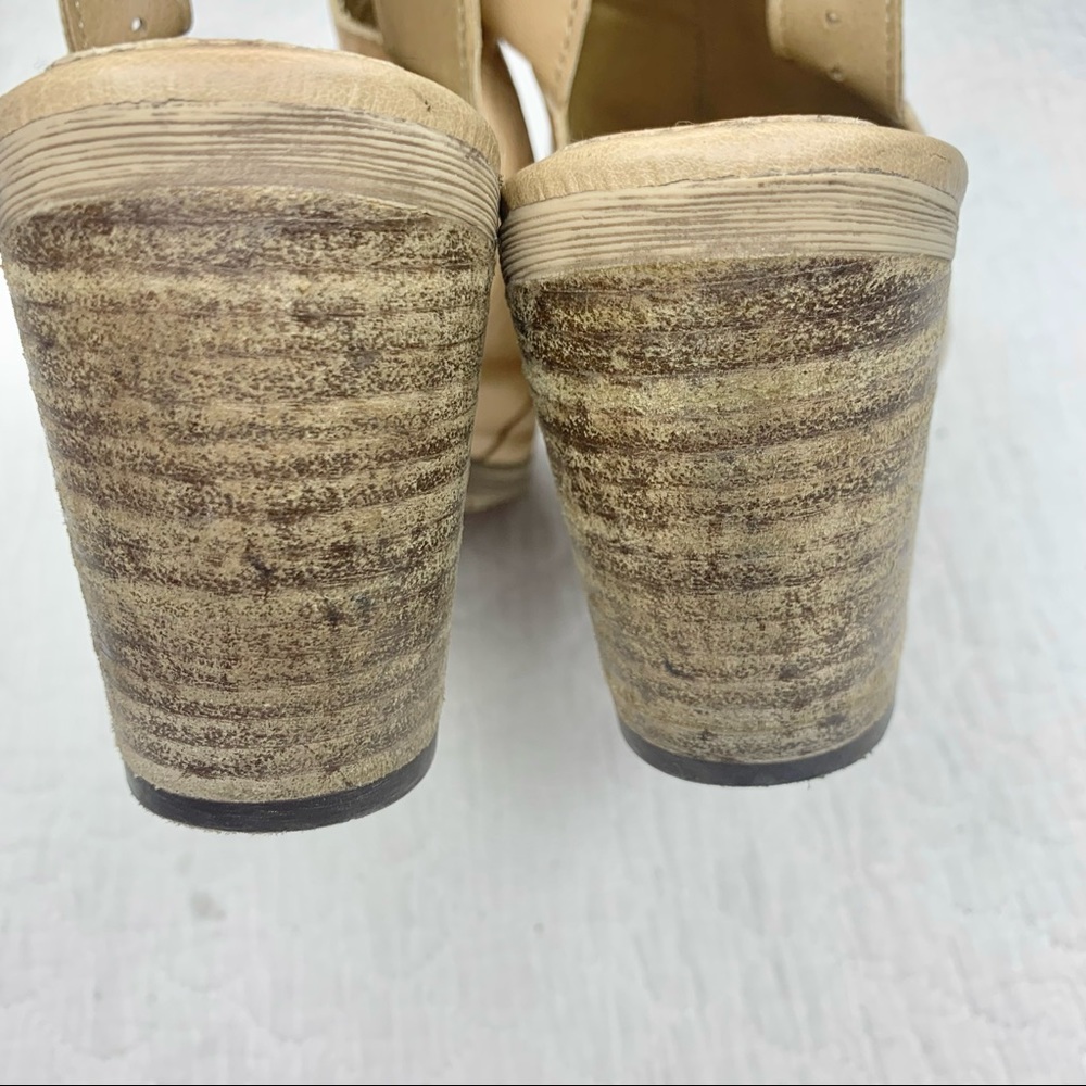 Sophia Milano Leather Slingback Sandals Size 9 Beige Made in Italy - Picture 8 of 13